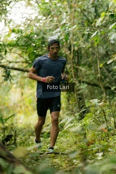 Runner Photo 2074965