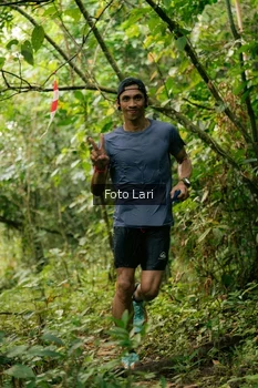 Runner Photo 2074981