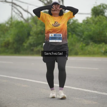 Runner Photo 2075011