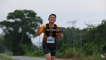 Runner Photo 2075030