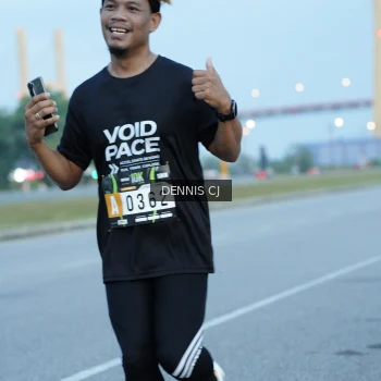 Runner Photo 2075056