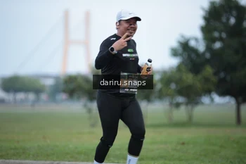 Runner Photo 2075067