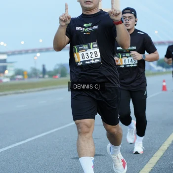 Runner Photo 2075084