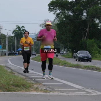 Runner Photo 2075096