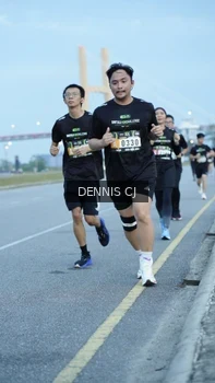 Runner Photo 2075254
