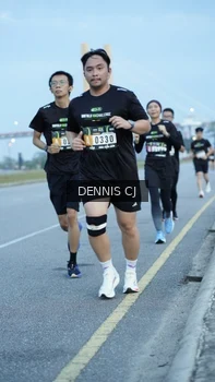 Runner Photo 2075279