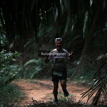 Runner Photo 2075324