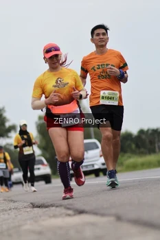 Runner Photo 2075382