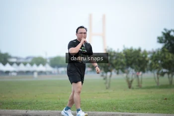 Runner Photo 2075588