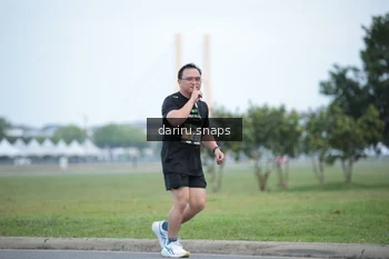Runner Photo 2075593