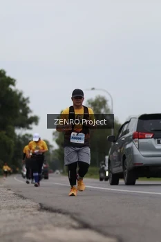 Runner Photo 2075638