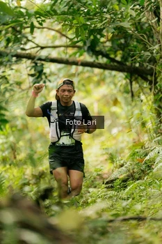 Runner Photo 2075657