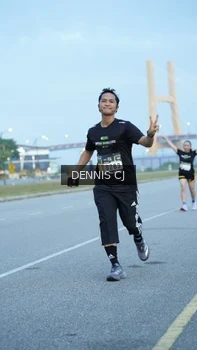 Runner Photo 2075663
