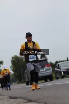 Runner Photo 2075695