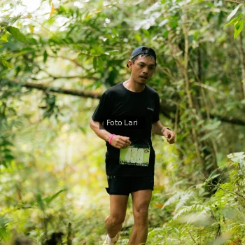 Runner Photo 2075765