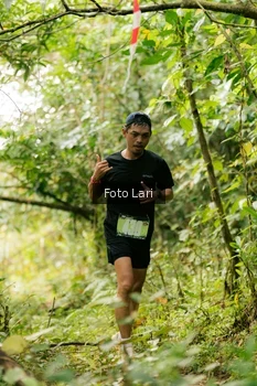 Runner Photo 2075768