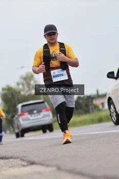 Runner Photo 2075779