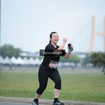 Runner Photo 2075785