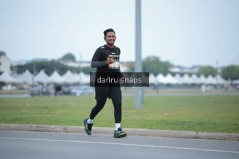 Runner Photo 2075829