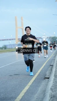 Runner Photo 2075851