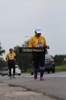 Runner Photo 2075856