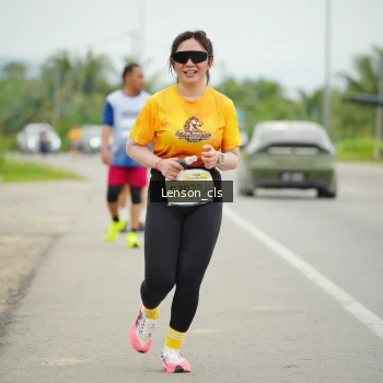 Runner Photo 2075880