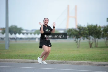 Runner Photo 2075947