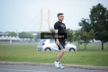Runner Photo 2075981