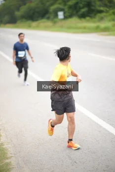 Runner Photo 2076044