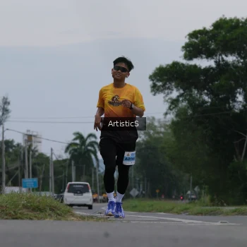 Runner Photo 2076125