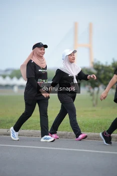 Runner Photo 2076198
