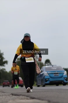 Runner Photo 2076215