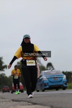 Runner Photo 2076234
