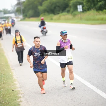 Runner Photo 2076237