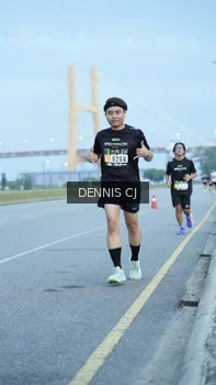 Runner Photo 2076252