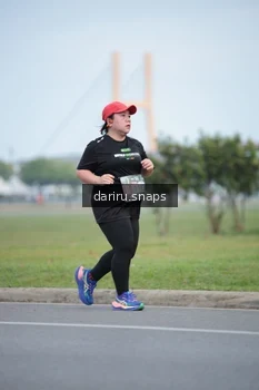 Runner Photo 2076257