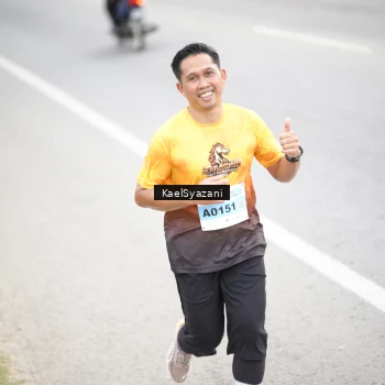 Runner Photo 2076317