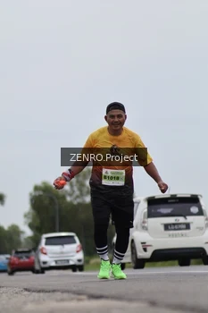 Runner Photo 2076320