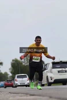 Runner Photo 2076322