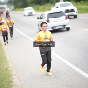 Runner Photo 2076336