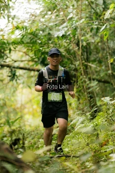 Runner Photo 2076346