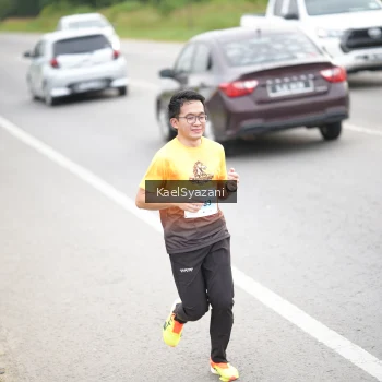 Runner Photo 2076355