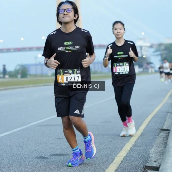 Runner Photo 2076376