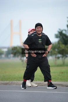 Runner Photo 2076387