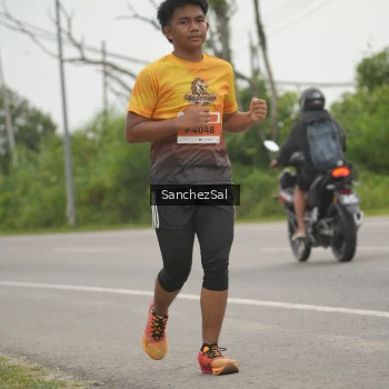 Runner Photo 2076401