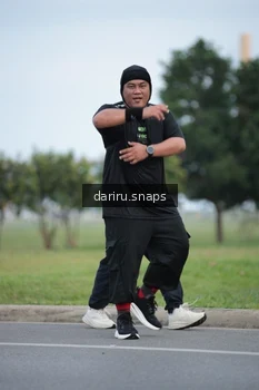 Runner Photo 2076412