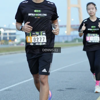 Runner Photo 2076416