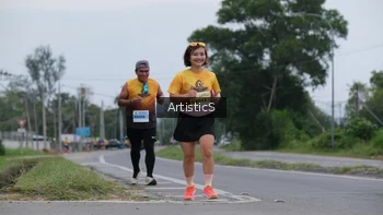 Runner Photo 2076430