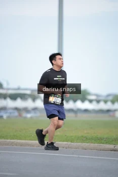 Runner Photo 2076480