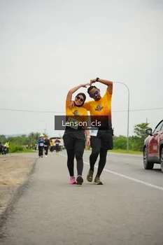 Runner Photo 2076651